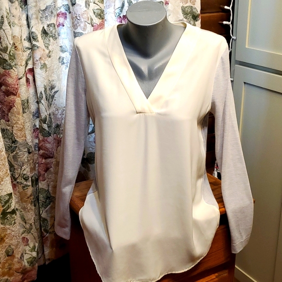 Loft high low blouse. - Picture 1 of 6